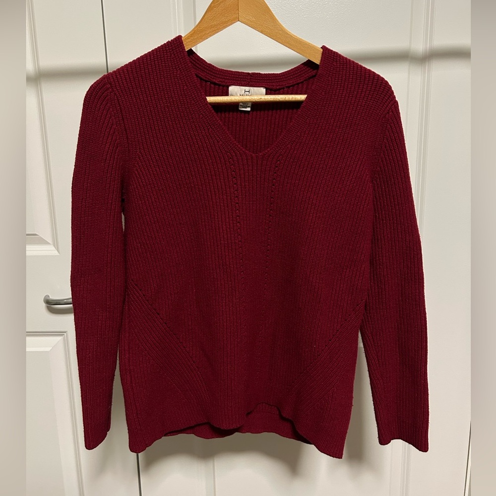 Halston Deep Red V-Neck Knit Sweater